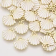 Kép 1/2 - Medál - kagyló - 13x13mm - halvány arany színben - ólommentes és kadmiummentes!