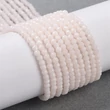 Kép 2/4 - Üveggyöngy - 2x2mm - csillogó - telt - krémfehér - csiszolt fánk