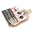 Kép 2/3 - Medál - Halloween - csontváz - Aciton felirattal, 27,5x21x1mm, színes és arany színben
