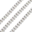 Kép 2/3 - Lánc, strasszos - fehér alabástrom színben, 2x2~2.5x2mm (50cm)
