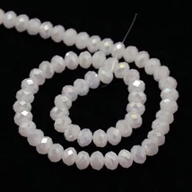 Üveggyöngy - 3x2mm - fehér színben - fánk alakú csiszolt