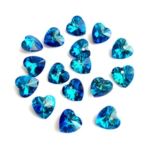 Kristály - 10x10mm - szív - BERMUDA BLUE 