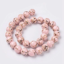 Ásványgyöngy - Természetes tengeri kagyló és szintetikus türkiz gyöngyök - Misztikus rózsaszín színben – 8-9mm