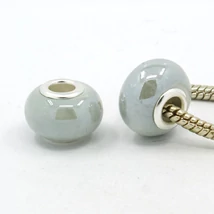 Kerámia gyöngy - 15x10mm - szürke színben - nagy lyukú – pandorás 