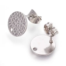 Fülbevaló alap - 10mm – texturált, lapos kerek, foltos mintával, platina - bedugós - tovább építhető - Rozsdamentes Acél!