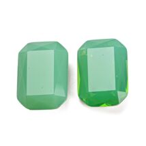 Üveg kaboson - négyzet alakú - opal zöld színben - csiszolt- 24.5~25x17.5~18x7.5~8mm