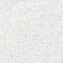 TOHO - Triangle 11/0 : Ceylon Snowflake - 141
