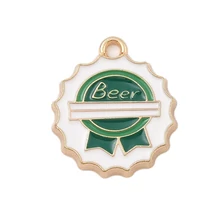 Medál - Sörös kupak, beer felirattal, fehér, zöld és arany 20x17,5x2mm