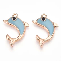 Medál - delfin, zománc, világoskék - arany, 23x15x2.5mm, ólommentes és kadmiummentes charm