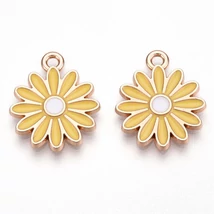 Medál - virág, sárga - arany charm, 18x15x2mm, zománc - ólommentes és kadmiummentes!