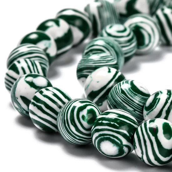Szintetikus malachit - 8mm -  festett - zöld és fehér színben