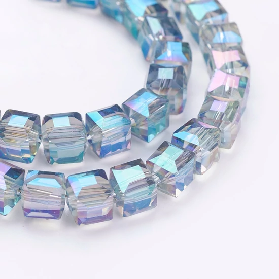 Üveggyöngy - 6x6mm - kocka alakban - közép akvamarin AB
