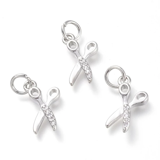 Medál - olló - 14,8x8,5mm - cirkónia kövekkel díszítve - platina ezüst színben – szerelőkarikával 