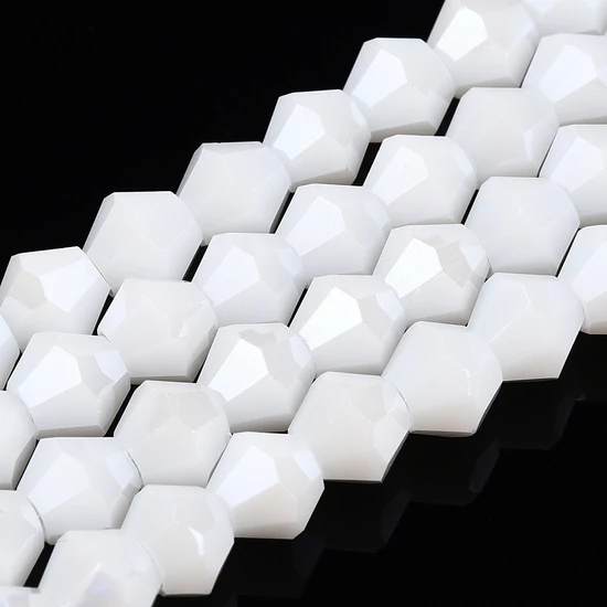 Üveggyöngy - 6x5.5mm - telt,  galvanizált, gyöngyházfényű, fazettált, fehér, rombusz 