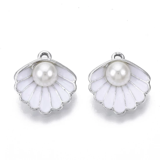 Medál - kagyló gyönggyel, platina, fehér, 16x15x7mm - alumínium műanyag gyöngy utánzattal