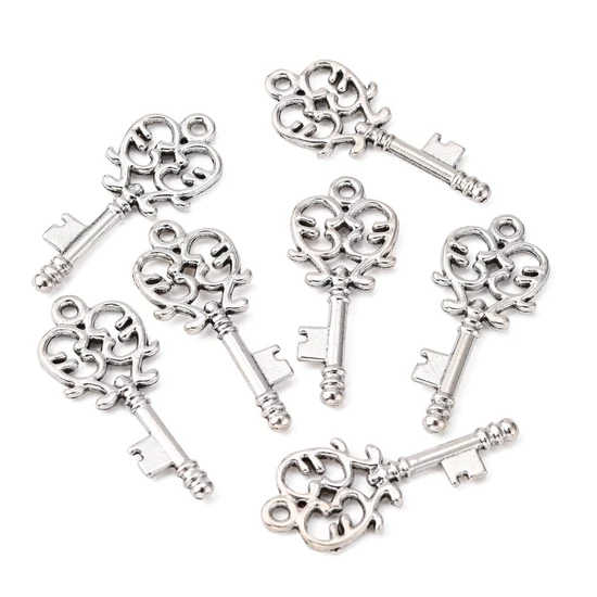 Medál - kulcs - 28,3x10mm - antik ezüst színben - - ólom és kadmiummentes!