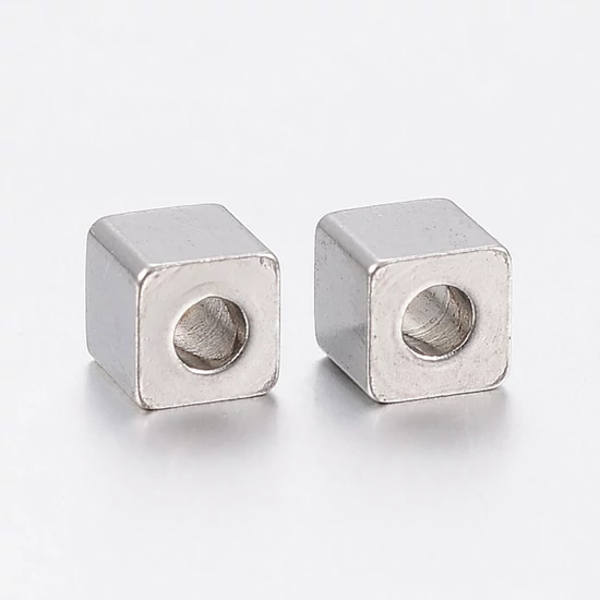Köztes gyöngy - kocka - 304 rozsdamentes acél, platina 4x4x4mm