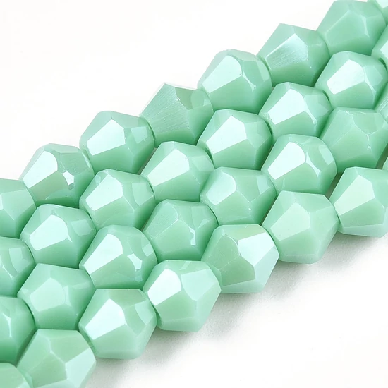 Üveggyöngy - 3x2,5mm - telt, világos ciánkék, rombusz