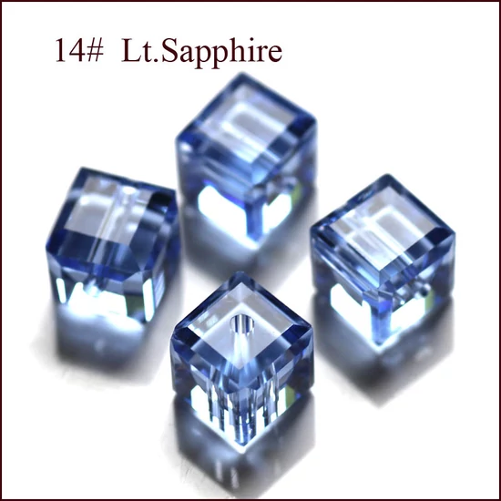 Kristály - 8x8mm -  AAA minőségű, fazettált, kocka, halvány égkék színben 