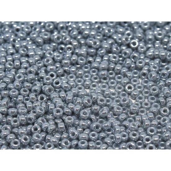 Miyuki kásagyöngy - 11/0 - OPAQUE GREY LUSTER - 0443