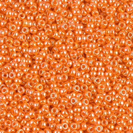 Miyuki kásagyöngy - 11/0 - OPAQUE LT.ORANGE LUSTER - 0423