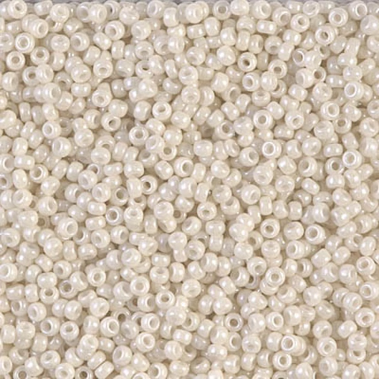 Kásagyöngy - Miyuki - 11/0 - OPAQUE LIMESTONE LUSTER - 600