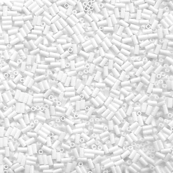 Miyuki szalma gyöngy - BUGLE - 3mm - OPAQUE WHITE - 402