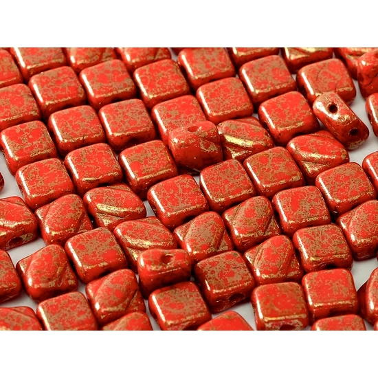 Silky gyöngy -  2-lyukú -  6 x 6 mm Opaque Red Teracota Red - 15495 