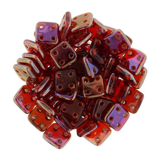 6x6mm Alkony- sziám rubinvörös színű Quadra Tile gyöngy