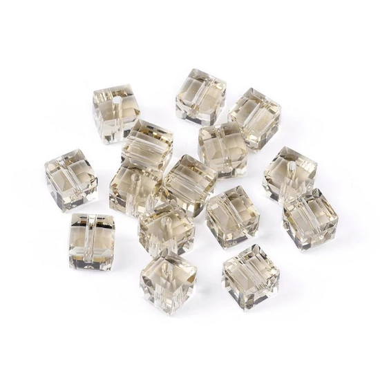 Kristály - 8x8mm - AAA minőségű, fazettált, kocka, halvány tozáz