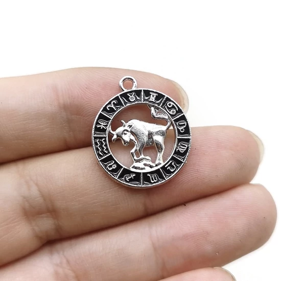 Medál - horoszkóp - bika - 24x21mm - platina ezüst színben