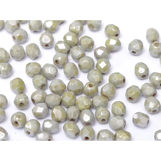 Cseh Csiszolt - 4mm - CHALK WHITE 15657